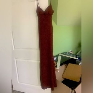 Form fitting prom dress